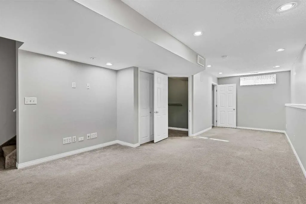 703 Luxstone Square SW #101