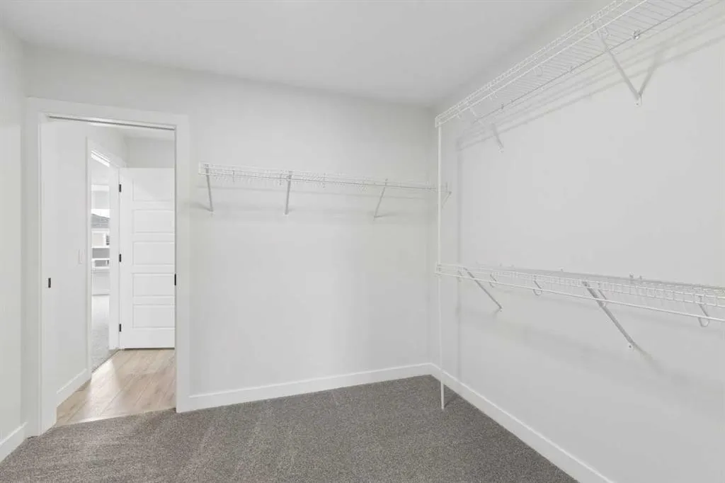 34 Amblefield Common NW