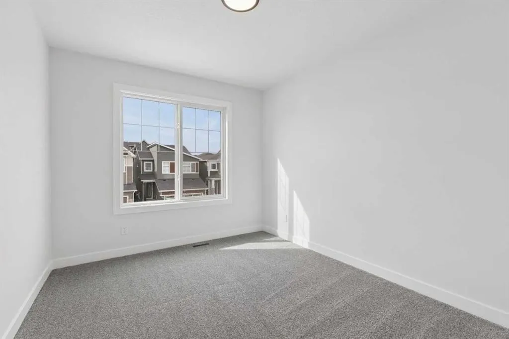 34 Amblefield Common NW