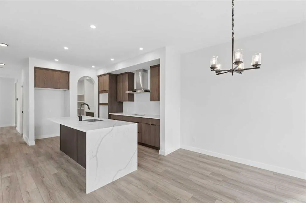 34 Amblefield Common NW