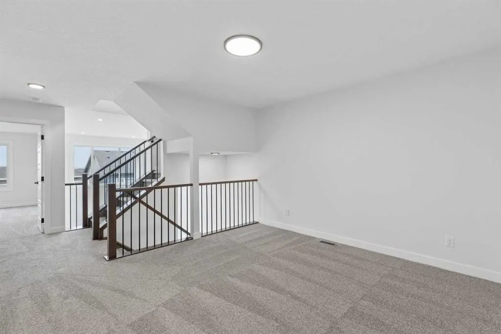 34 Amblefield Common NW