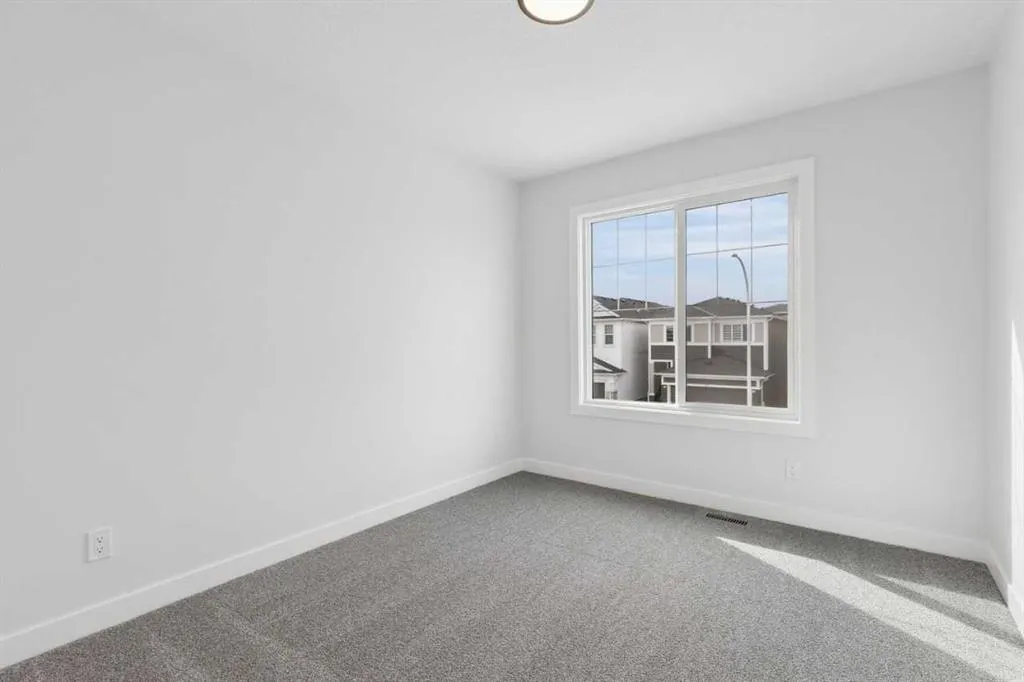 34 Amblefield Common NW