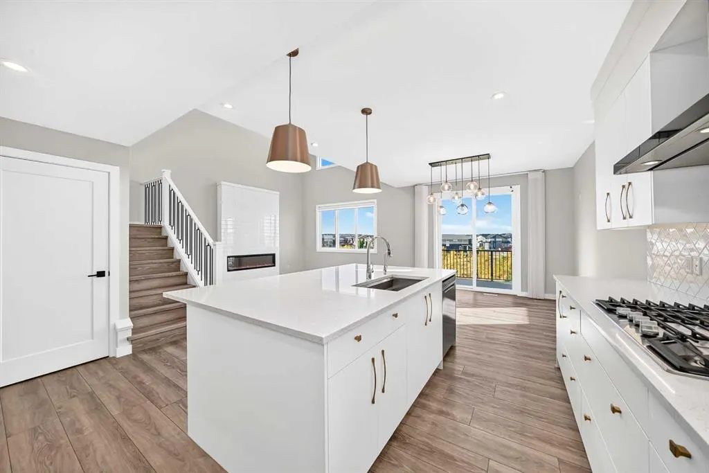 300 Carringvue Place NW