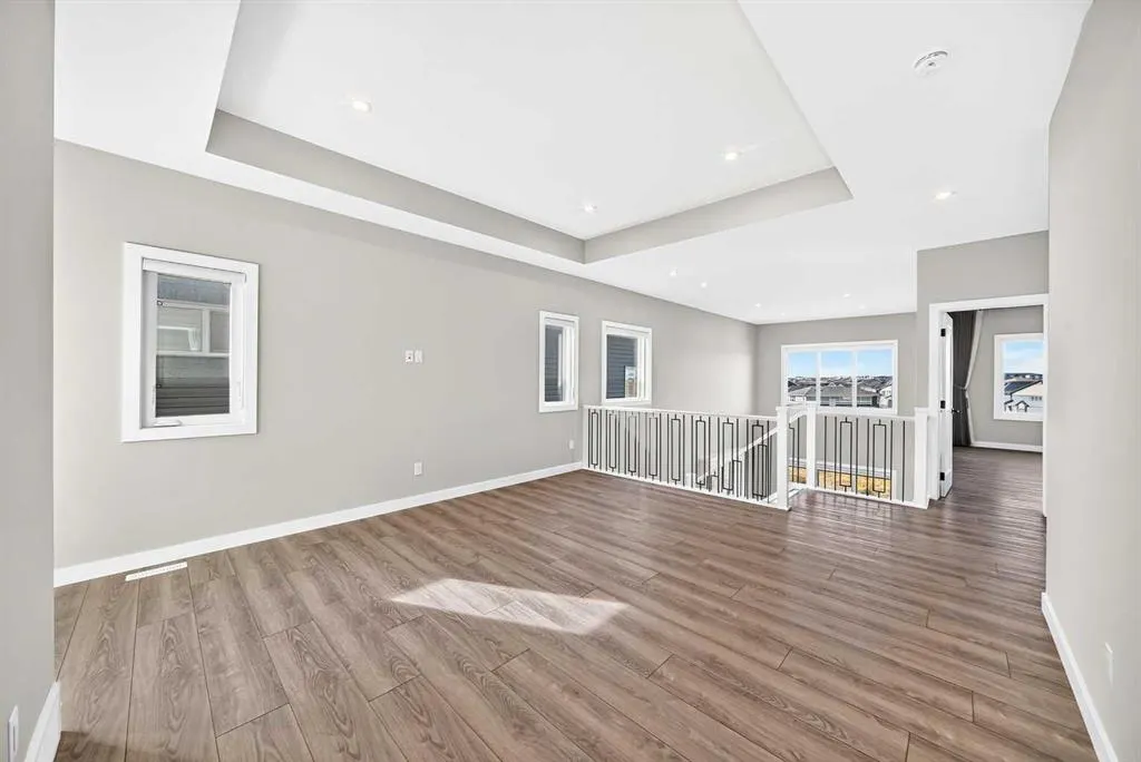 300 Carringvue Place NW