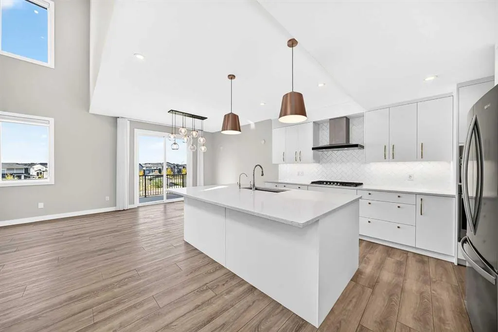 300 Carringvue Place NW