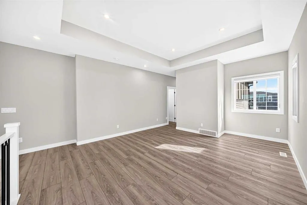 300 Carringvue Place NW