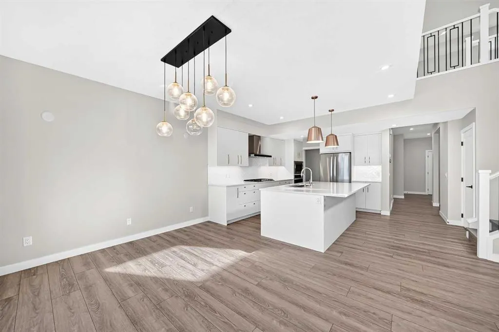 300 Carringvue Place NW