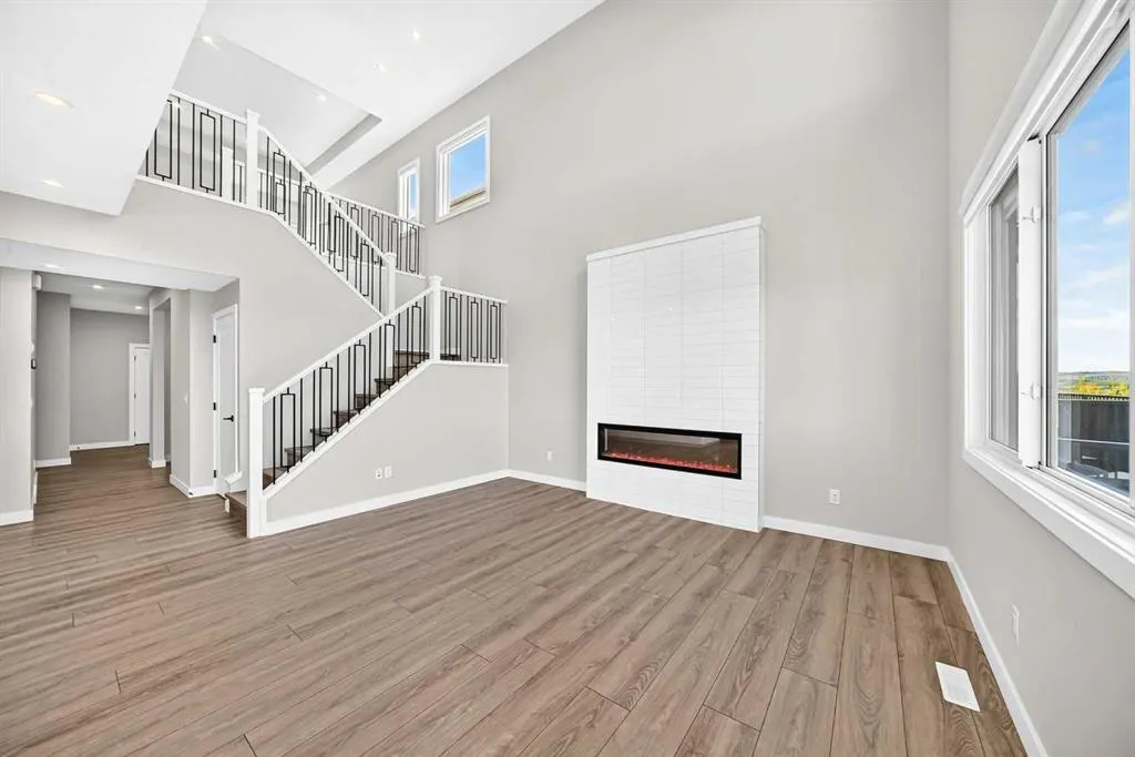 300 Carringvue Place NW