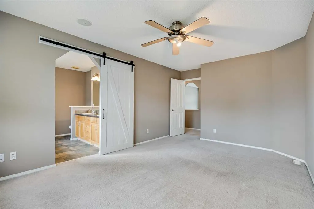 34 Kincora Drive NW