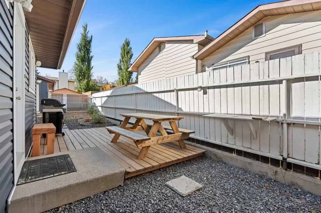 11 Berwick Hill NW