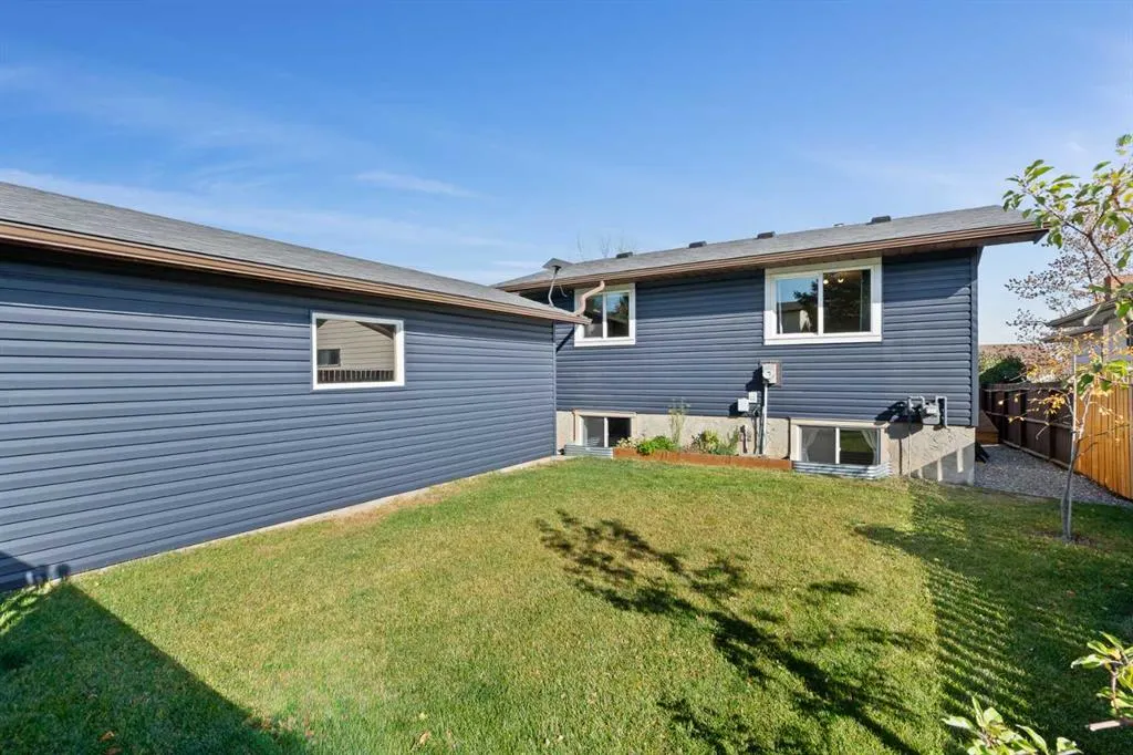 11 Berwick Hill NW