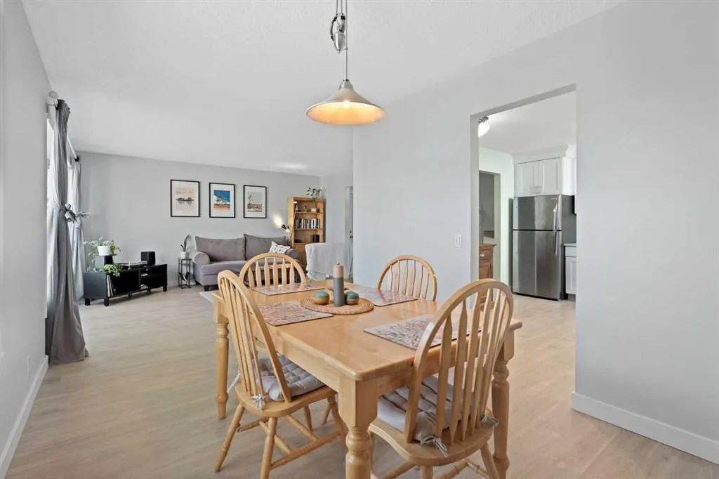 11 Berwick Hill NW