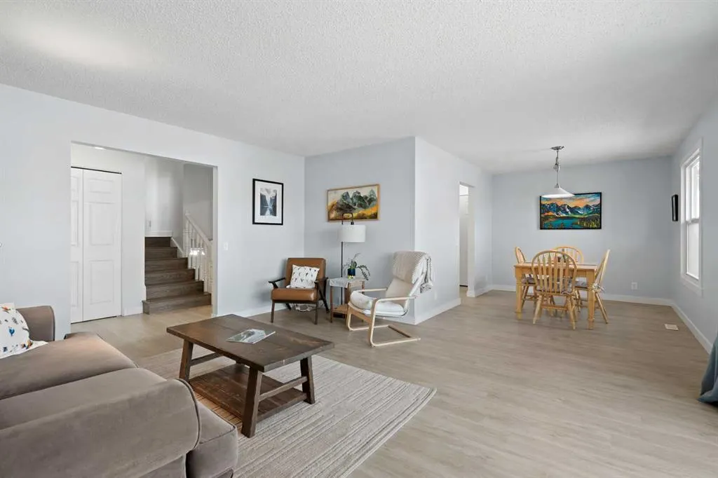 11 Berwick Hill NW