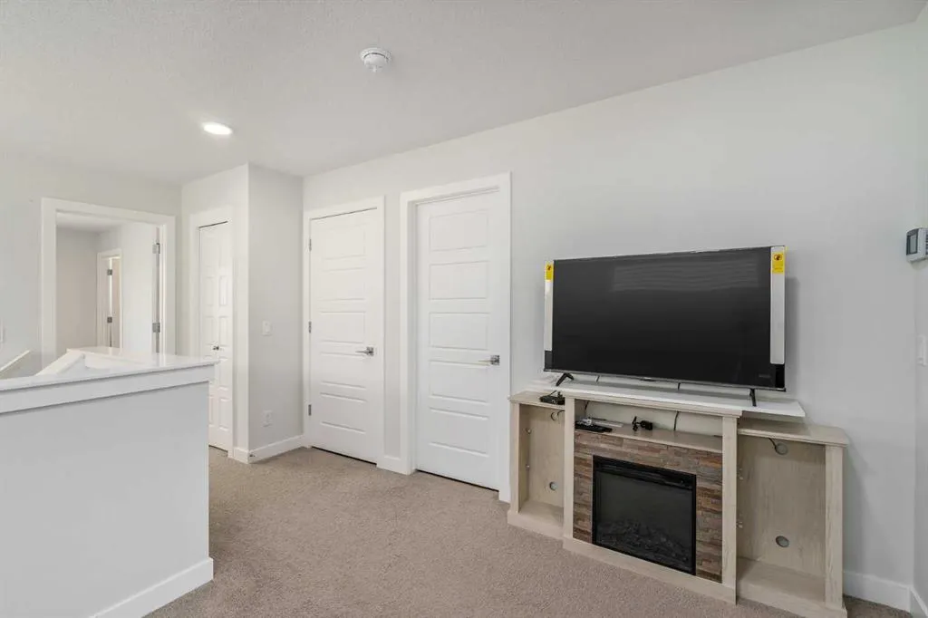 352 Chelsea Passage