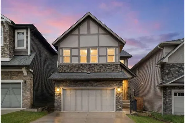 232 Nolancrest Heights NW