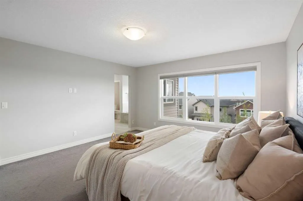 232 Nolancrest Heights NW