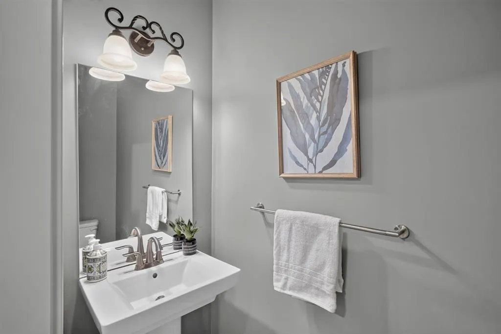 32 Legacy Cove SE