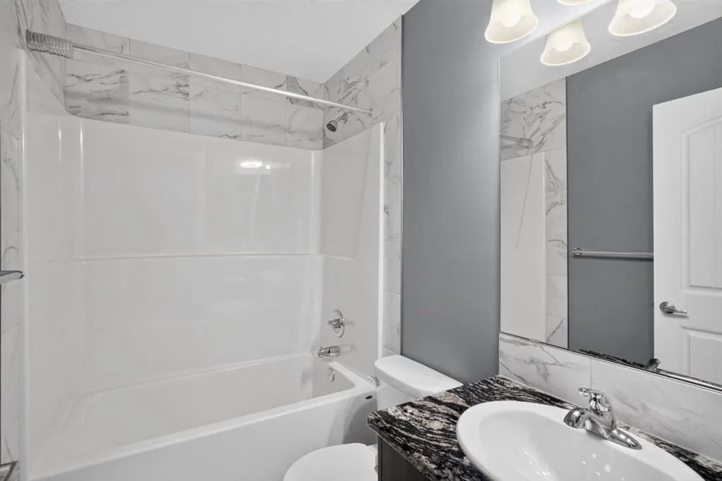 32 Legacy Cove SE