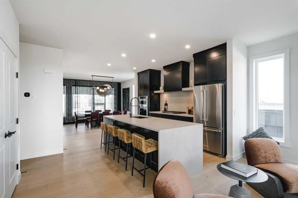 718 Sovereign Common SW