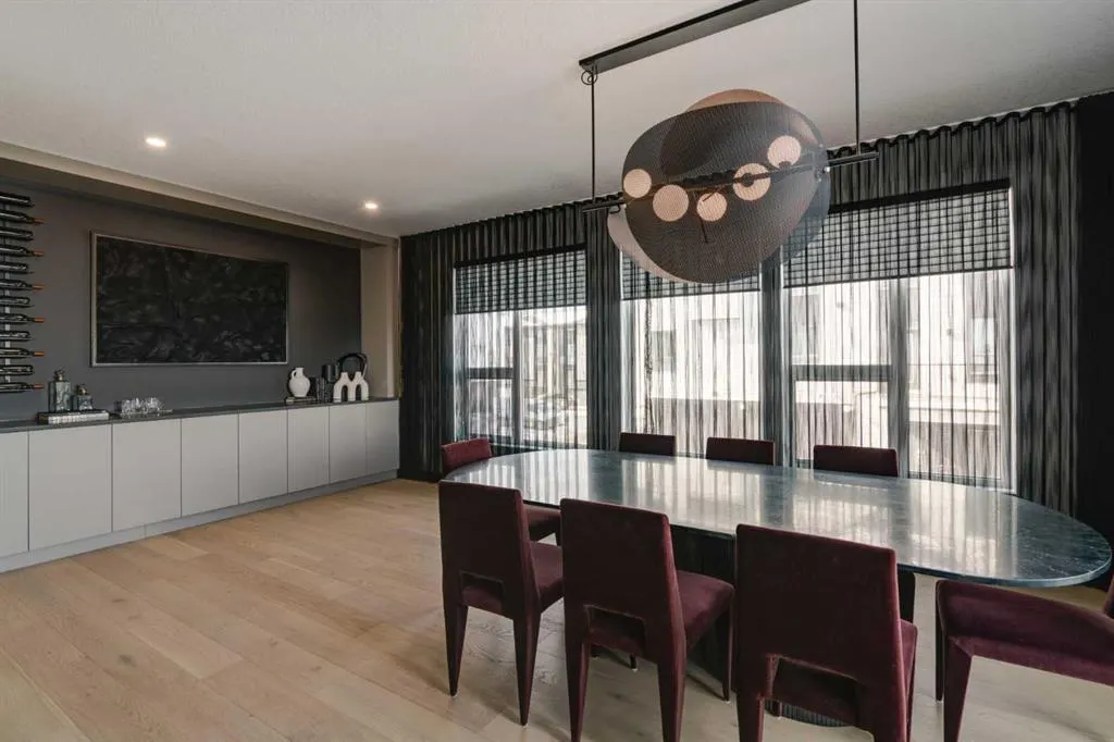 718 Sovereign Common SW