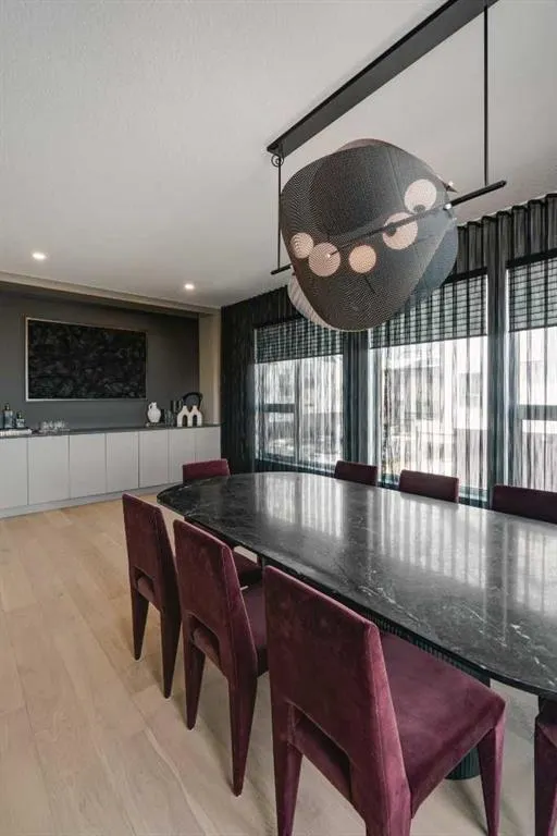 718 Sovereign Common SW