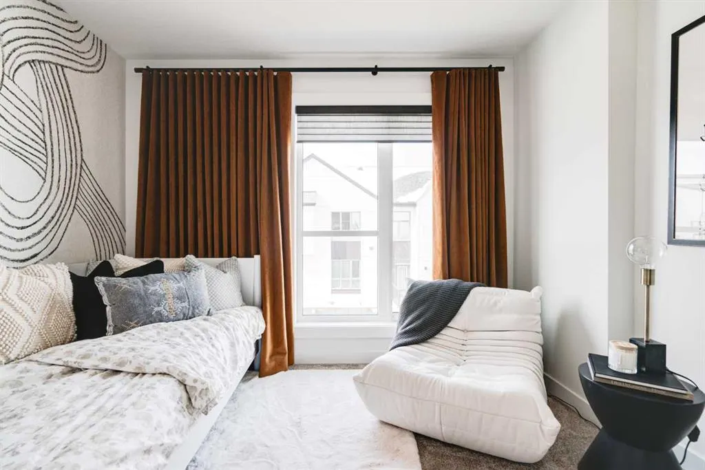 718 Sovereign Common SW
