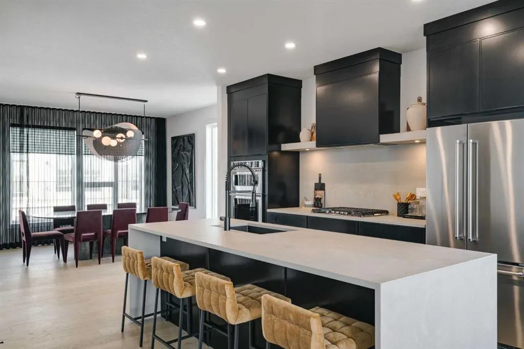 718 Sovereign Common SW