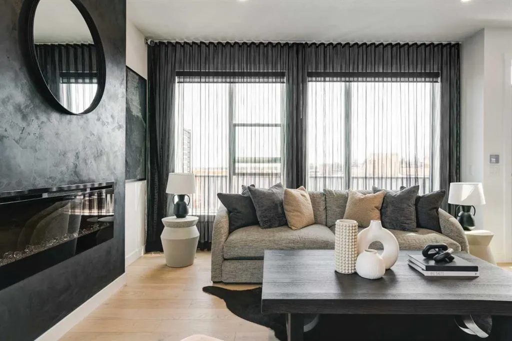 718 Sovereign Common SW