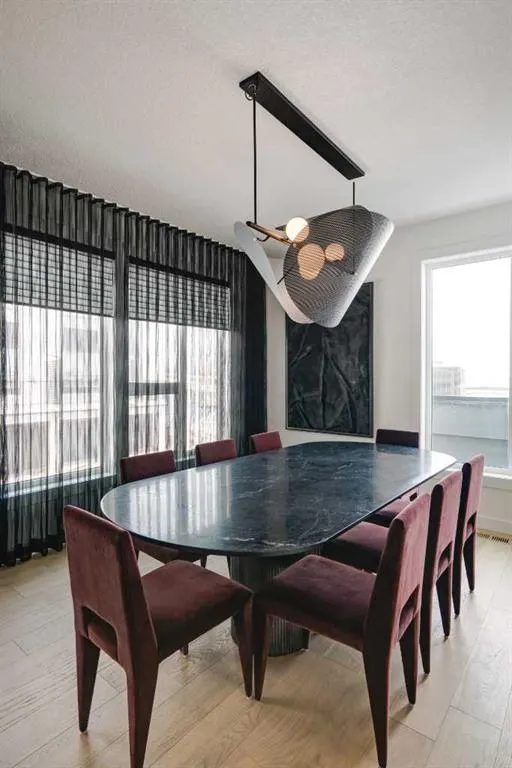 718 Sovereign Common SW