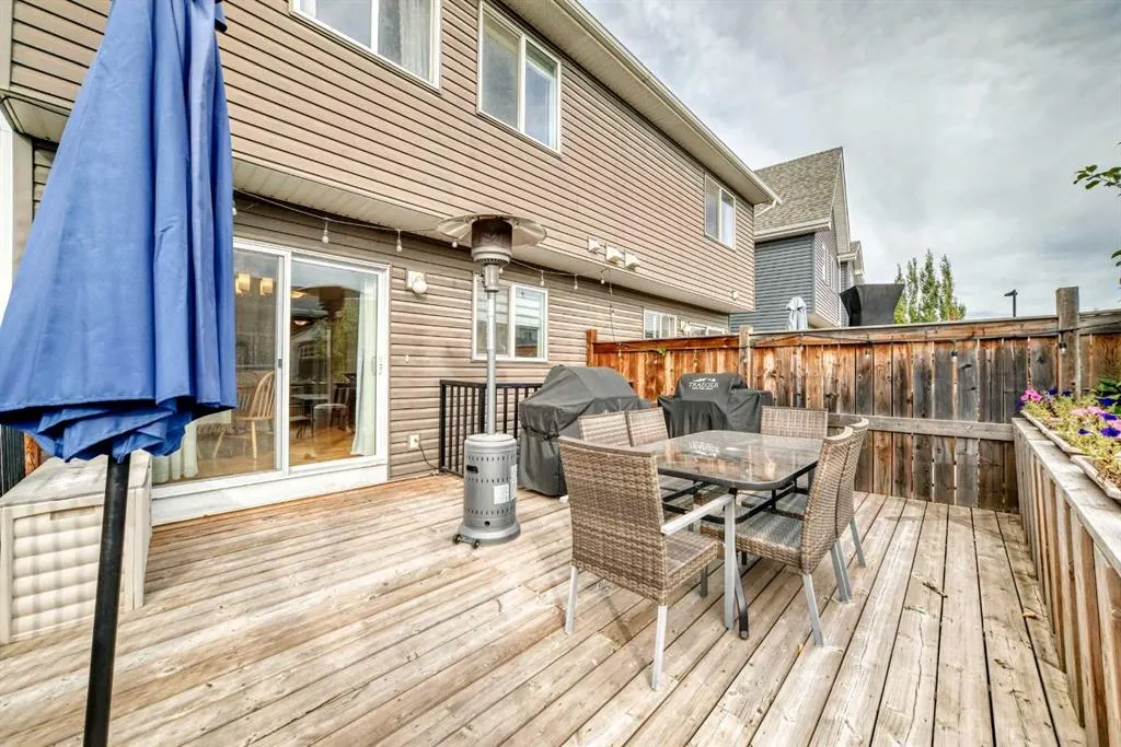 523 Auburn Bay Avenue SE