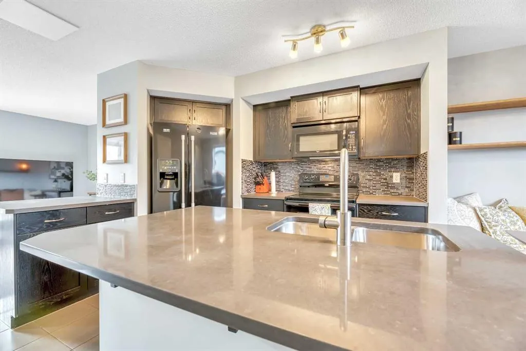 212 Walden Drive SE