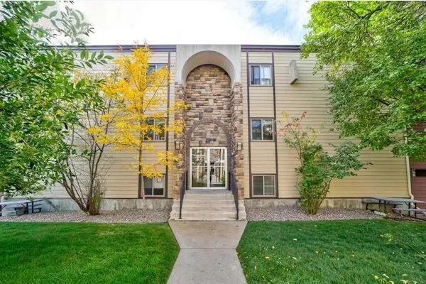 3440 23 Avenue S #7