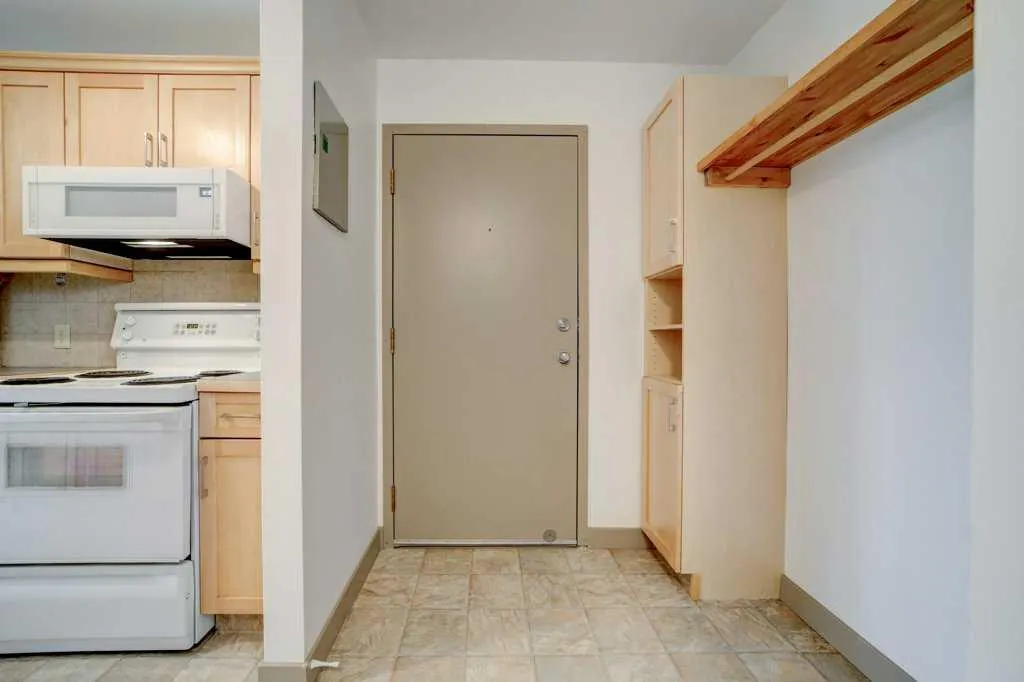 3440 23 Avenue S #7