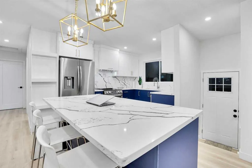 52 Franklin Drive SE