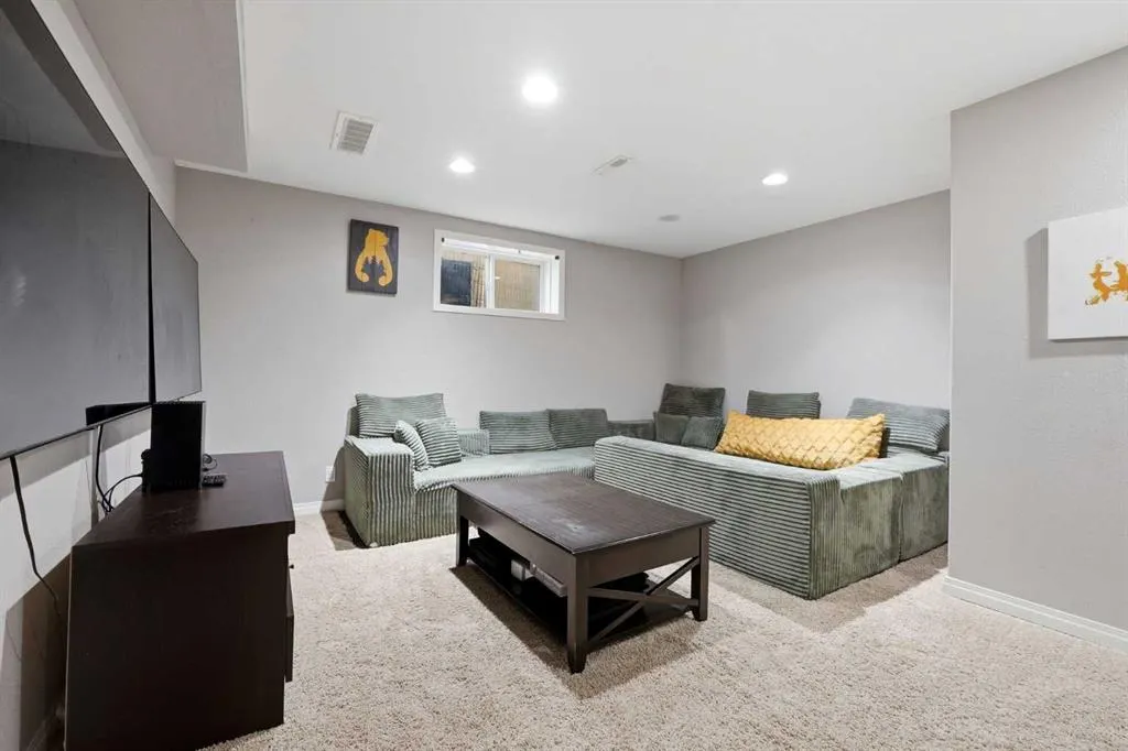 27 Fenwood Close