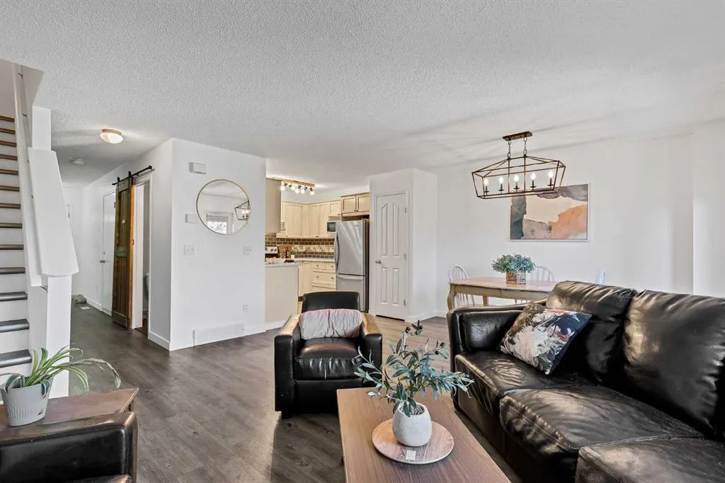 156 Canoe Drive SW #25