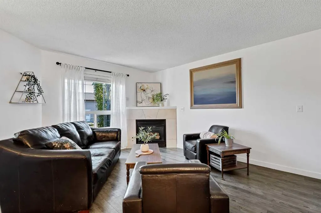 156 Canoe Drive SW #25