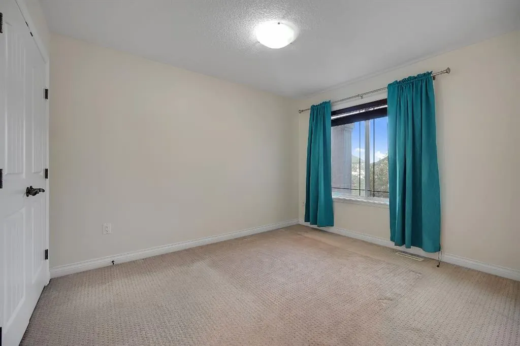 40 Baywater Court SW