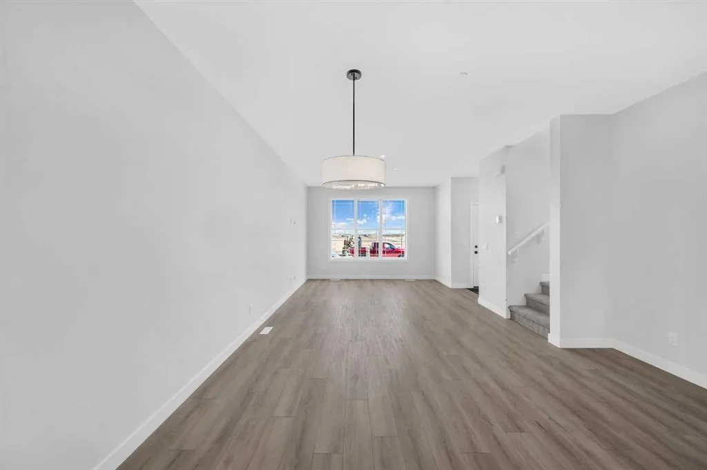 399 Hotchkiss Manor SE
