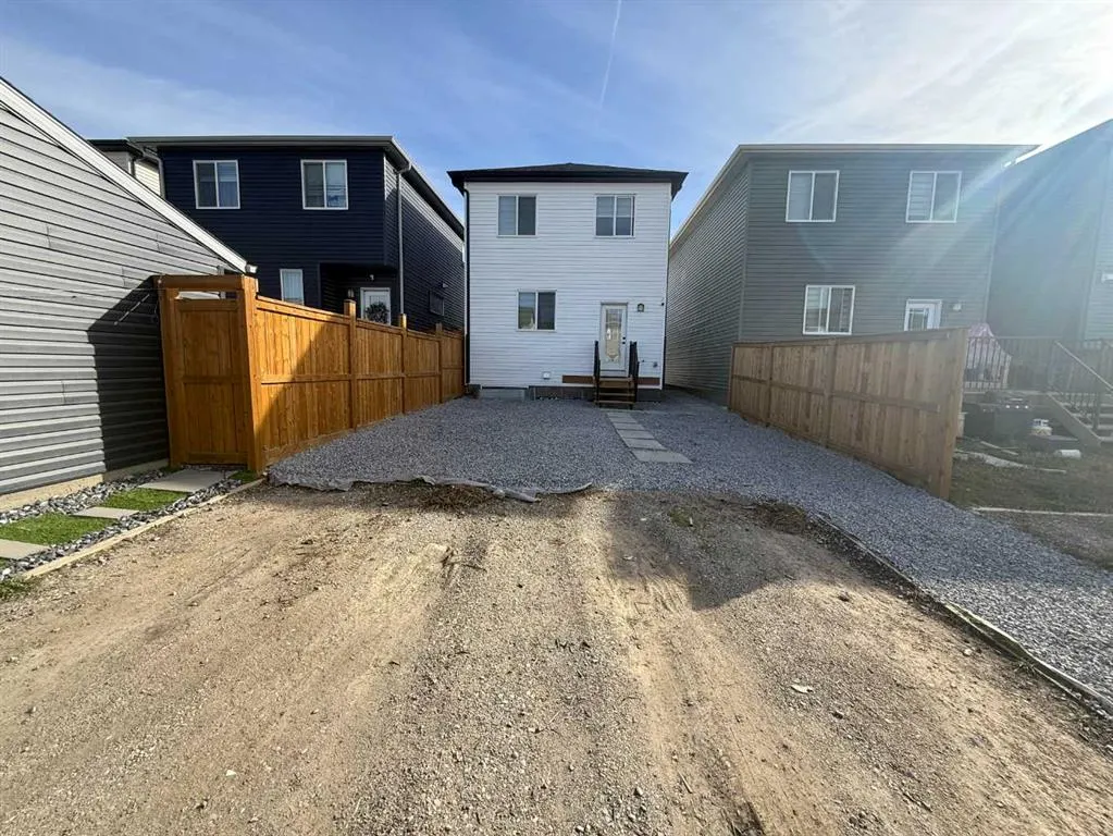 399 Hotchkiss Manor SE
