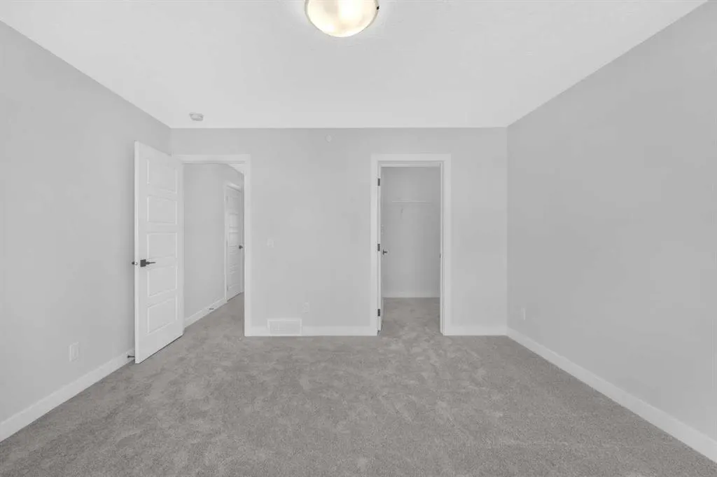 399 Hotchkiss Manor SE