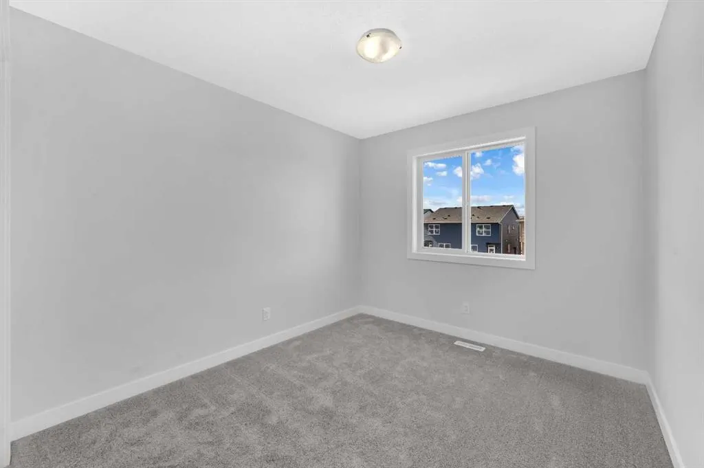 399 Hotchkiss Manor SE