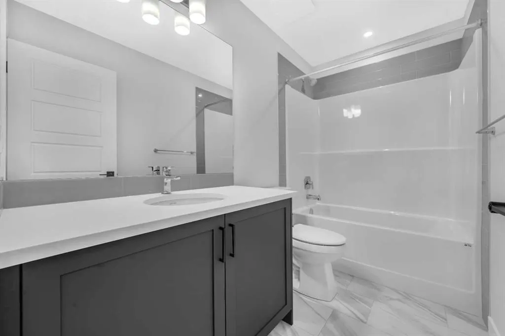 399 Hotchkiss Manor SE