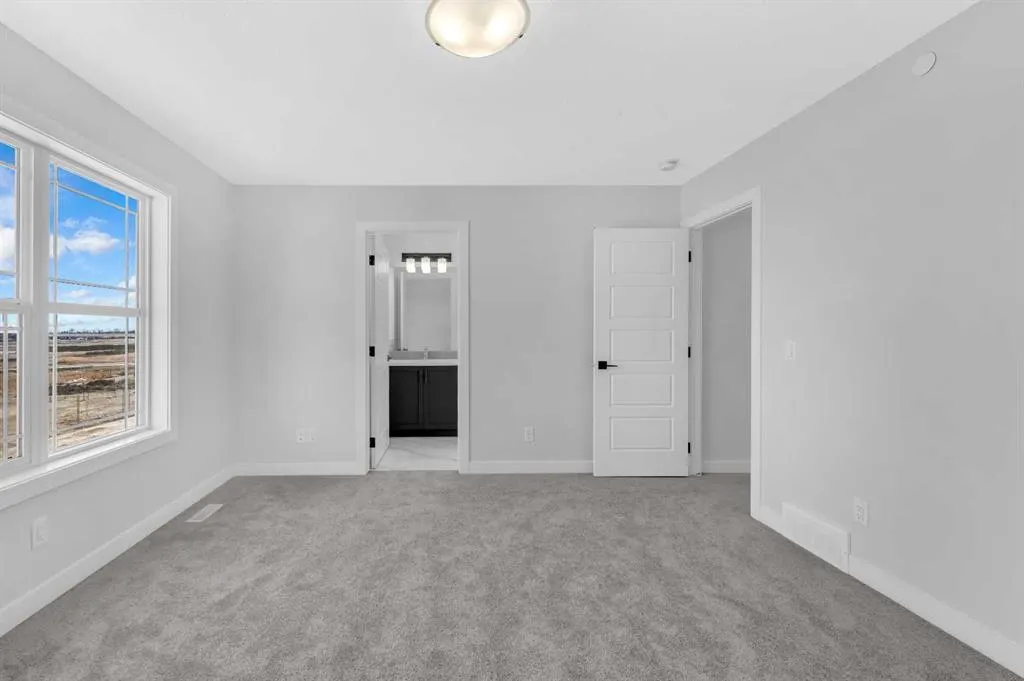 399 Hotchkiss Manor SE