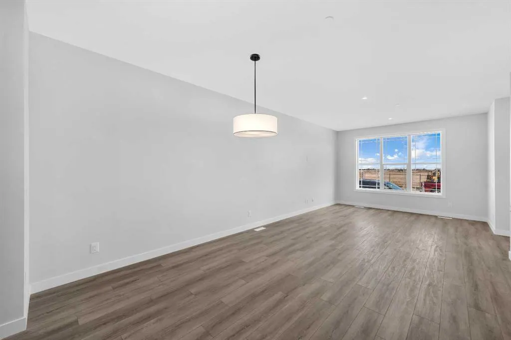 399 Hotchkiss Manor SE