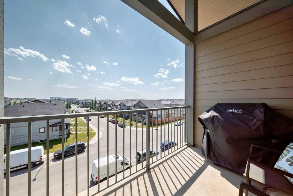 181 Skyview Ranch Manor NE #1406