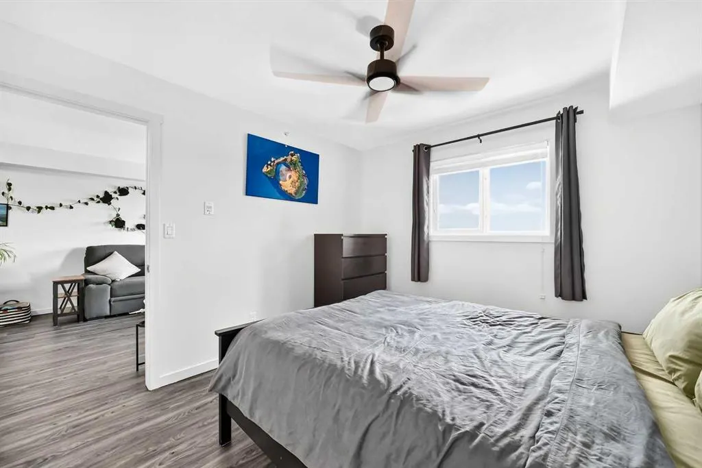 181 Skyview Ranch Manor NE #1406