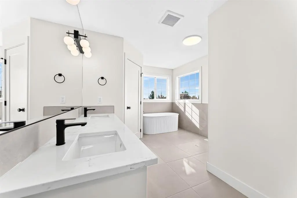 113 Cove Hill