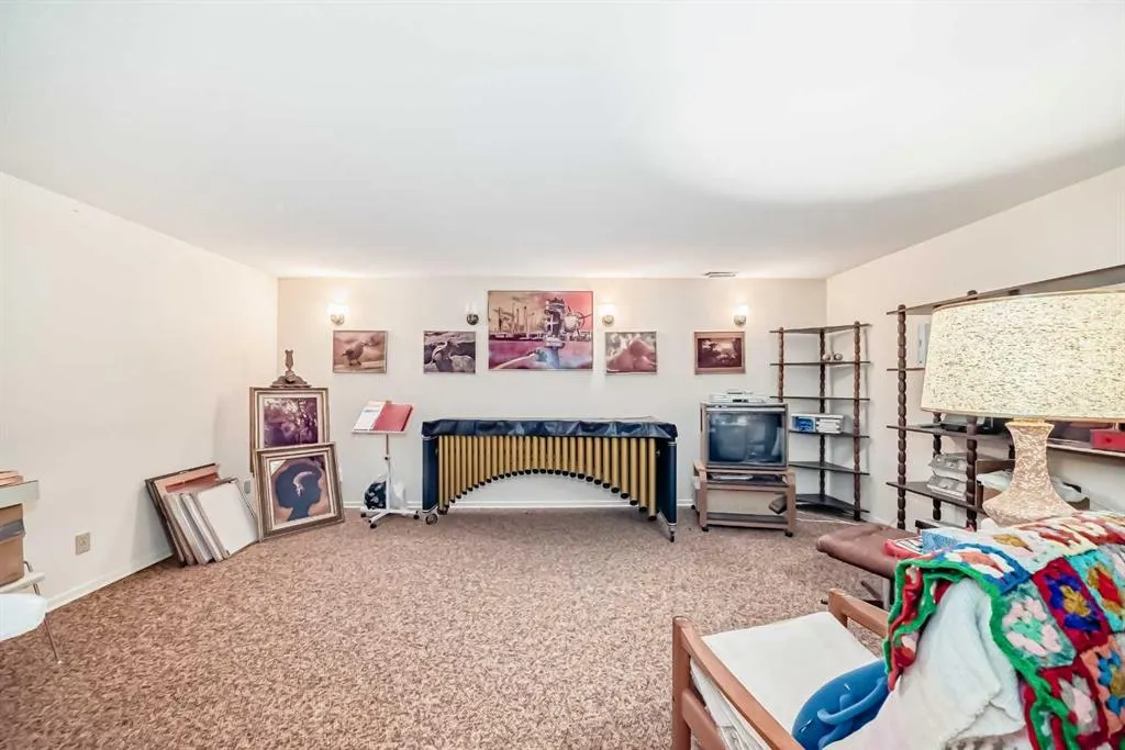8 Varsdale Place NW