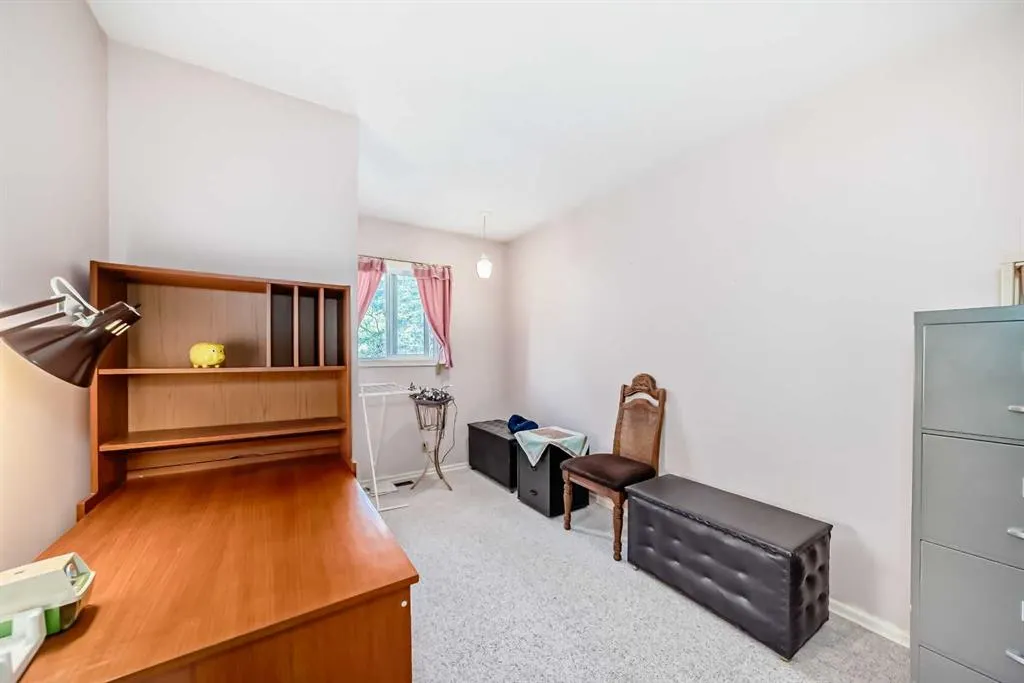 8 Varsdale Place NW